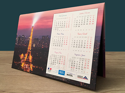 Institut Francais Desktop Calendar